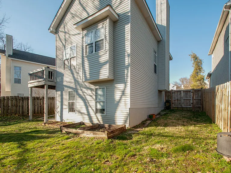 5807 Avalon Ct — Photo 26