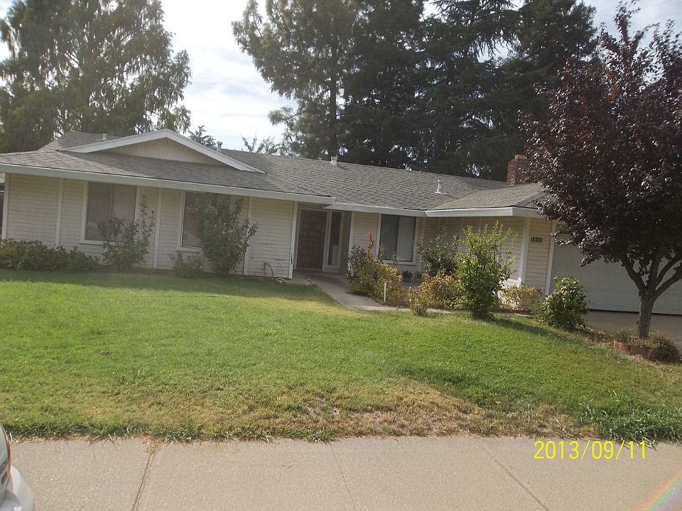 1st image of 1211 Railroad Ave
