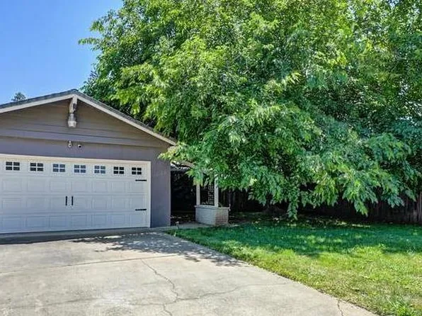10226 La Presa Way, Rancho Cordova, CA 95670