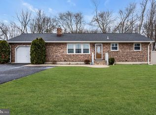 130 Pointville Rd, Pemberton, NJ 08068