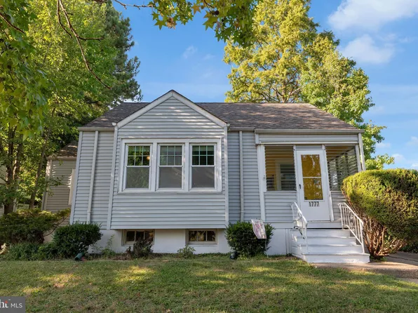 1777 Prospect St, Ewing, NJ 08638