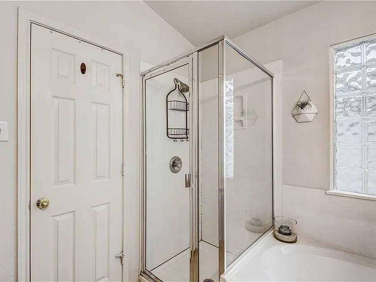 11515 James B Connolly Ln — Photo 16