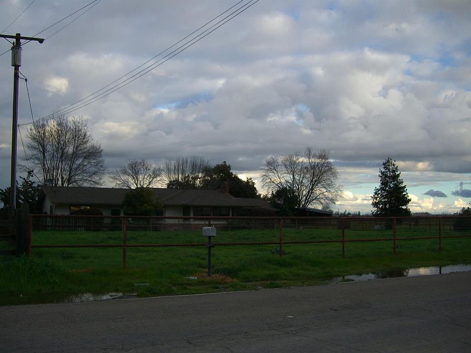 1st image of 12442 Victory Ave
