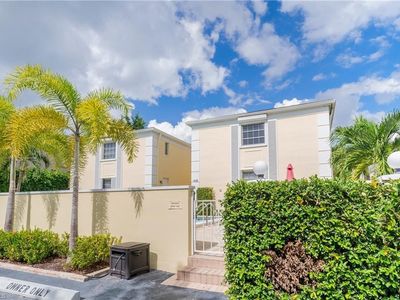 1491 Chesapeake Ave #4, Naples, FL, 34102