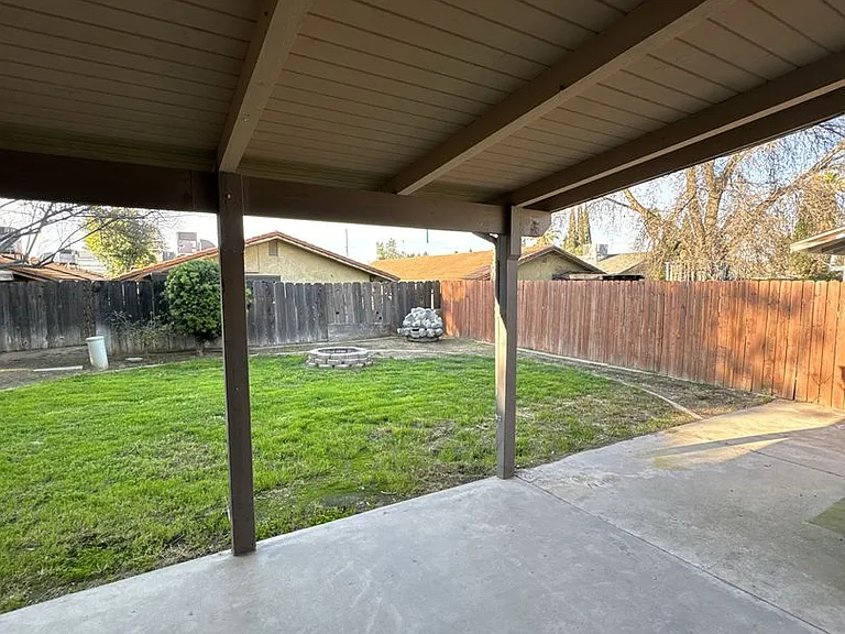 3504 W Cutler Ave — Photo 35