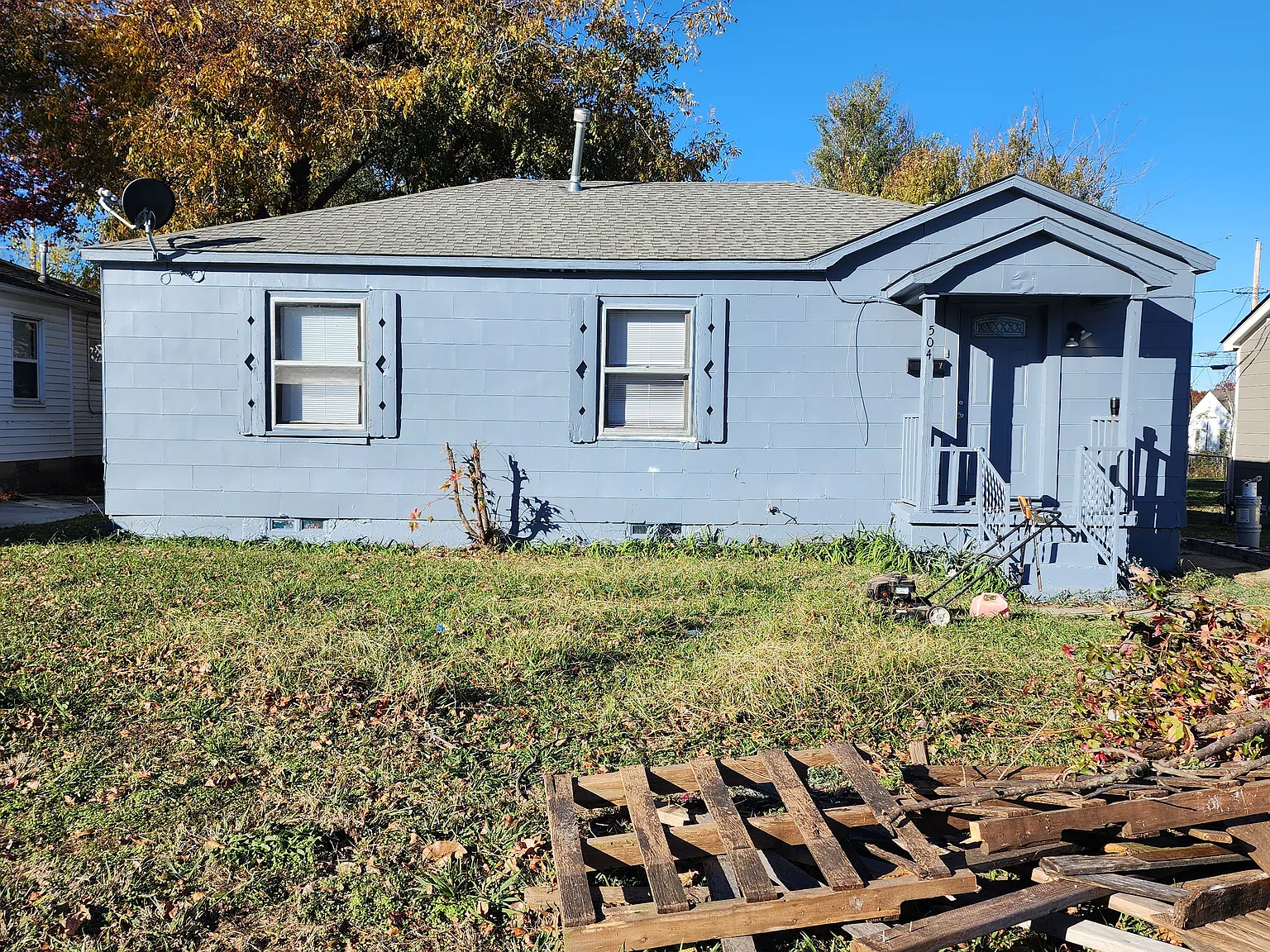3 bed, 950 sqft, $950 — Photo 1