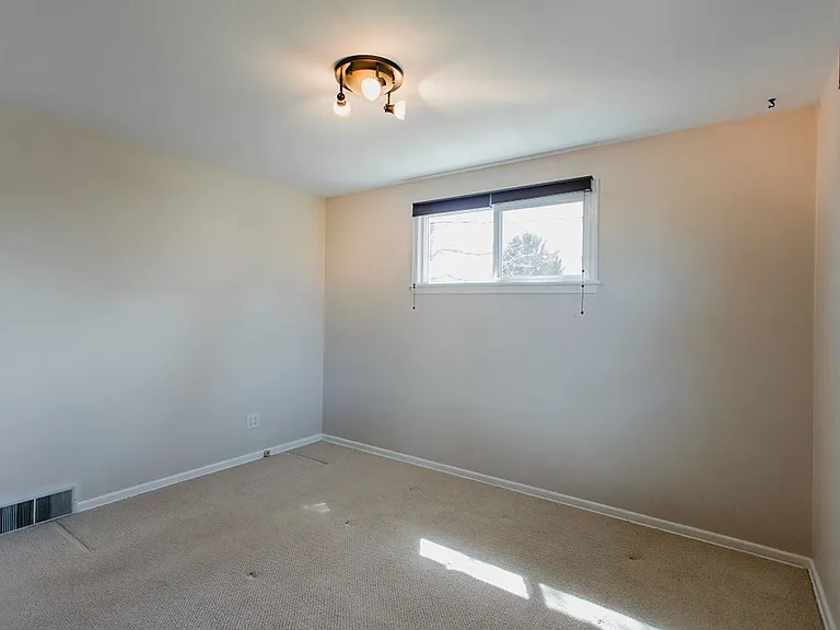 1151 Grant St — Photo 4