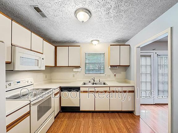 5th image of 1217 Palmerton Dr
