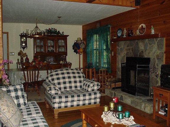 2nd image of 86 Pond Way