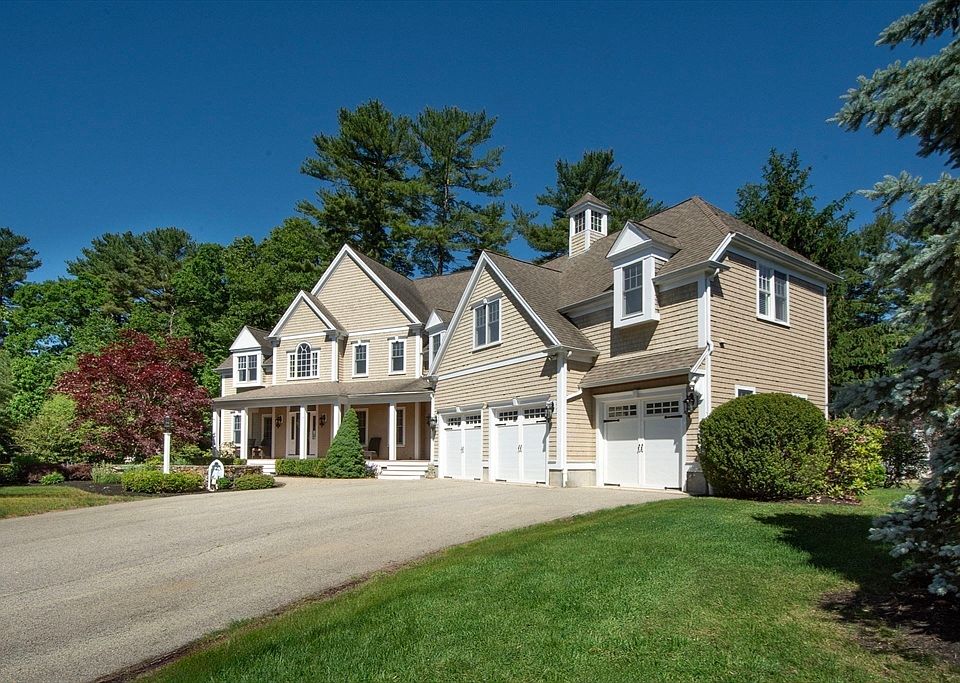 1st image of 17 Saddle Ln