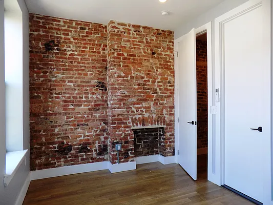 Rented by Blue Egg Realty Corp | media 12