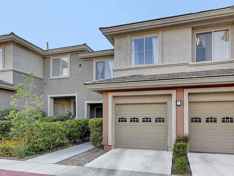 716 Peachy Canyon Cir #103 — Photo 3