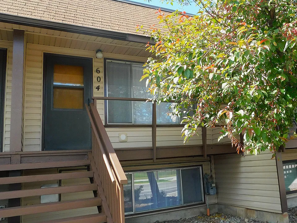 604 Pine Ave