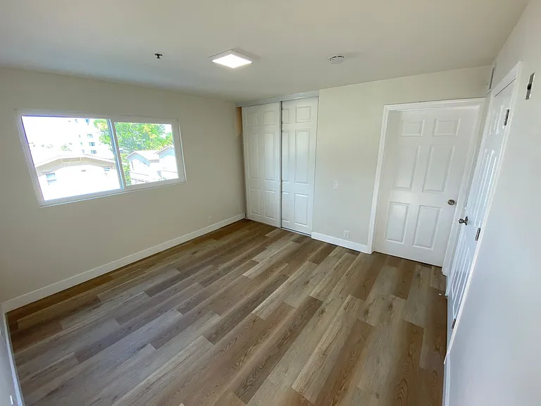 Georgia Regency Senior Apartments — Photo 8
