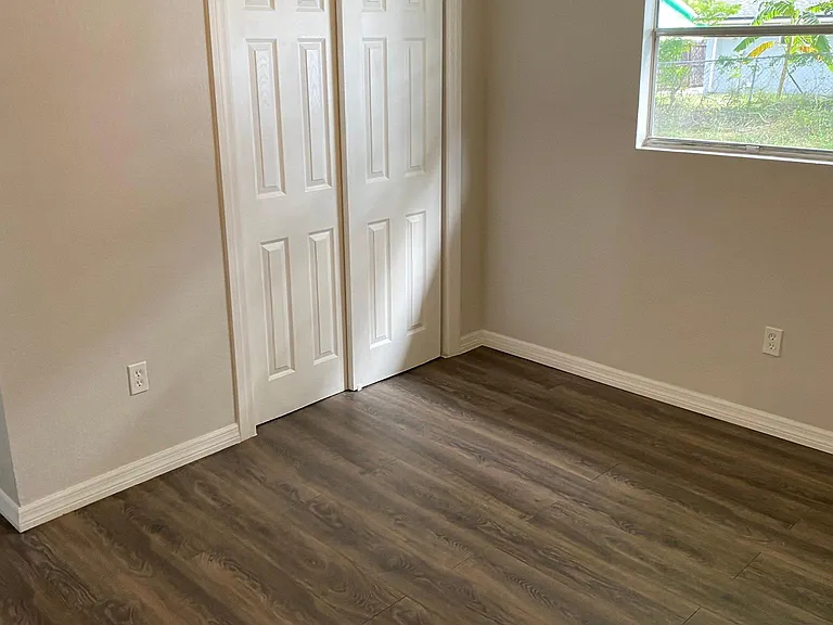4250 Las Vegas Dr — Photo 11