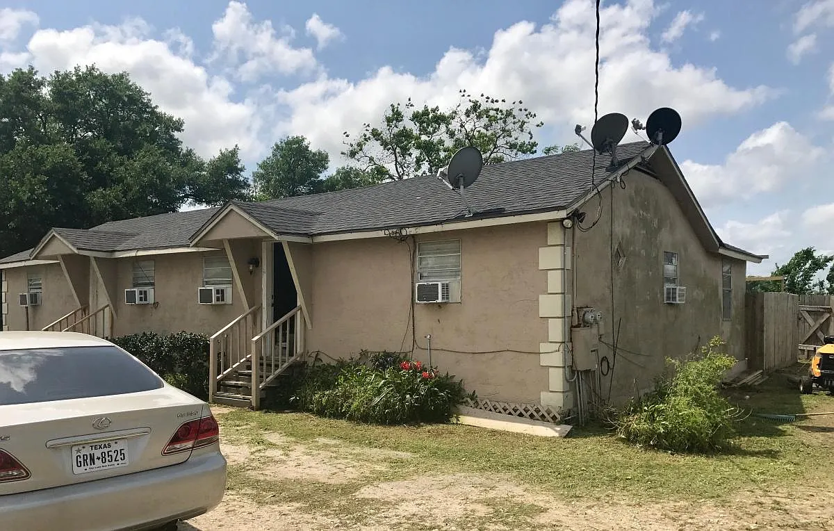 3 bed, 1000 sqft, $1,250 — Photo 1