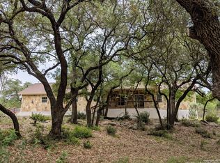 110 Foot Hill Dr, Canyon Lake, TX 78133
