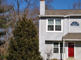 15 Parkview Cir, Holland, PA 18966