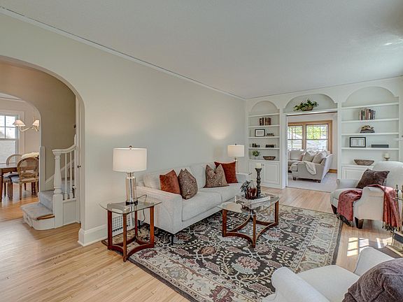 4th image of 400 Macalester St
