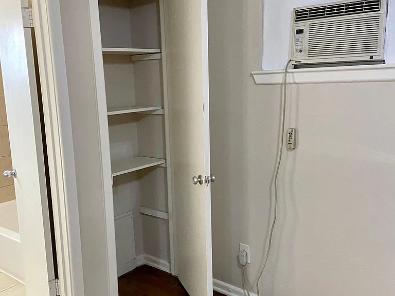 1608 Colquitt St #4 — Photo 13