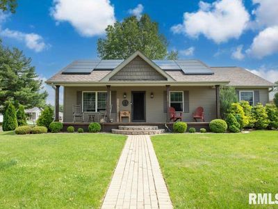 1160 E Juniper St, Canton, IL, 61520