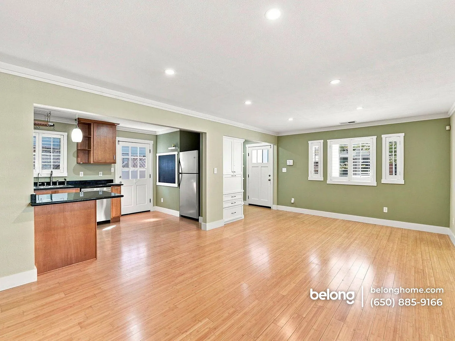 2 bed, 2.0 bath, 1100 sqft, $3,845 — Photo 4