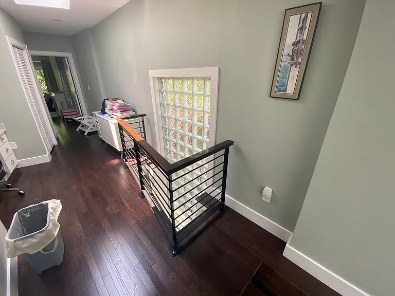411 7th St SE — Photo 30