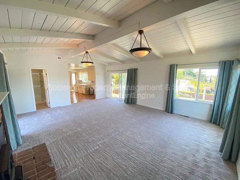 339 Crouch St — Photo 8