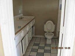 5th image of 4029 McCart Ave