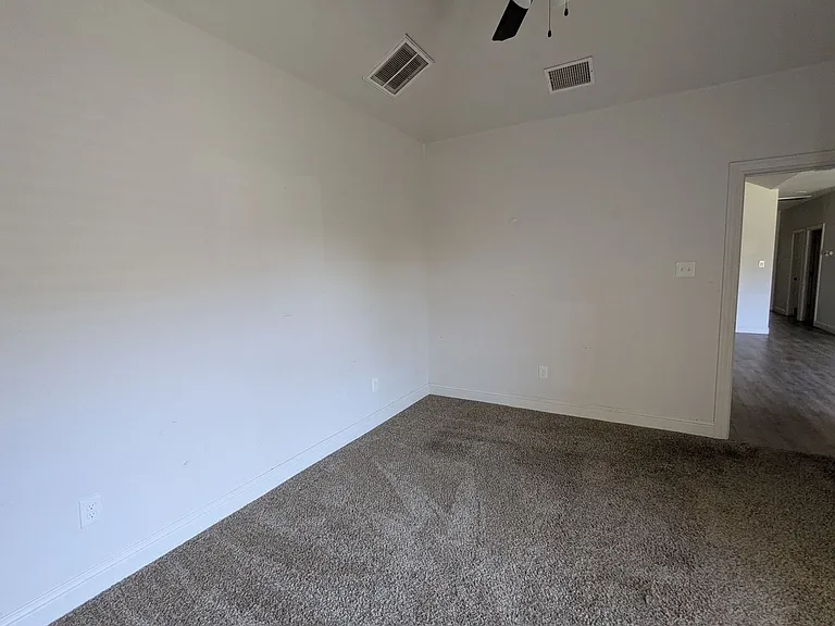 1716 102nd St — Photo 10