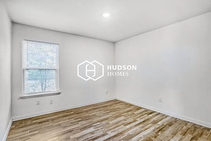 1408 Allende Dr — Photo 6