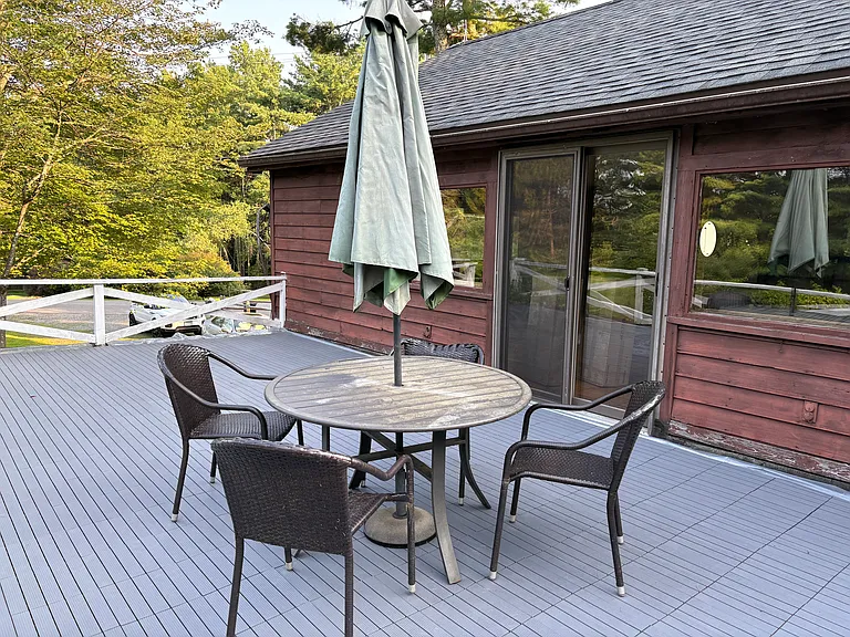 35C Hasbrouck Ln — Photo 11