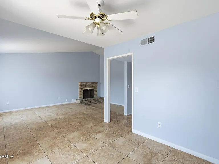 126 W Loma Vista Dr #101 — Photo 13