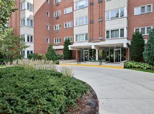 2033 Sherman Ave APT 409, Evanston, IL 60201