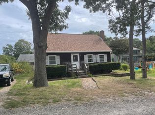 10 Eastman Ln, West Dennis, MA 02670