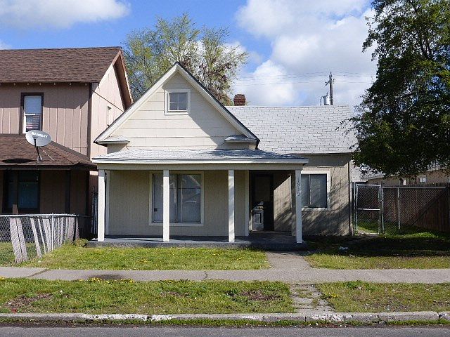1st image of 1818 W Gardner Ave