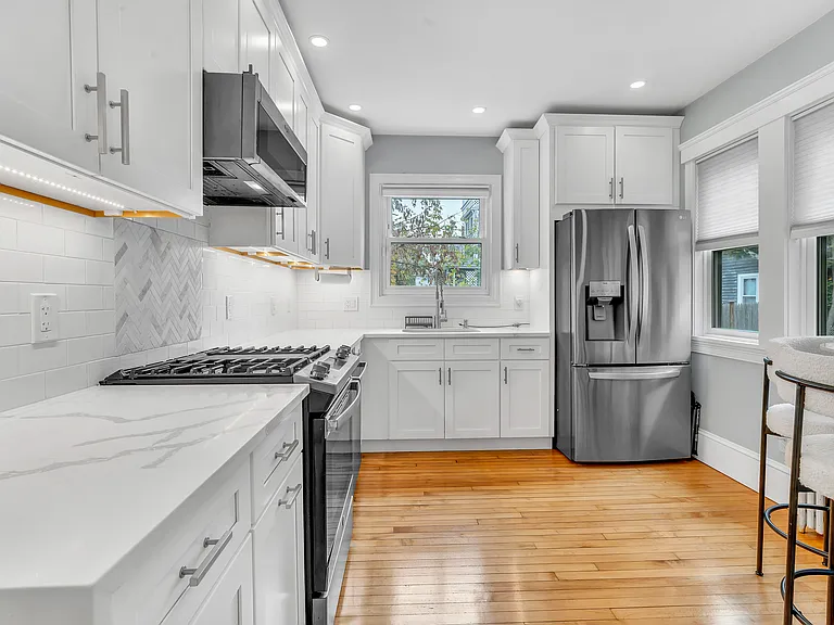45 Parker St #45 — Photo 2
