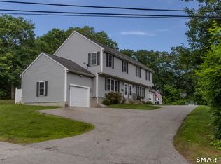 29 Prospect St #A, Putnam, CT 06260
