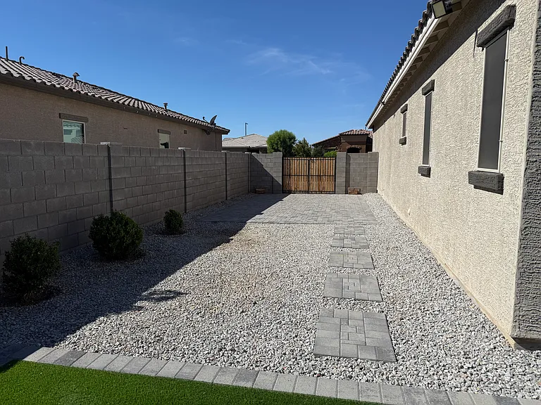 13705 N 144th Ln — Photo 32