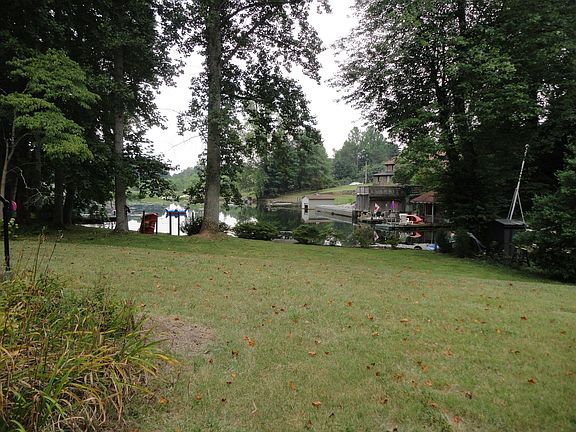 3rd image of 2088 Timberlake Dr