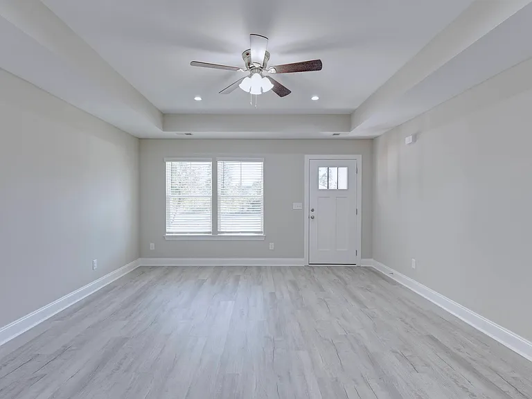 913 N Lemacks St — Photo 17