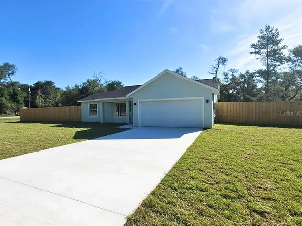 15 Fisher Way Pl, Ocklawaha, FL 32179
