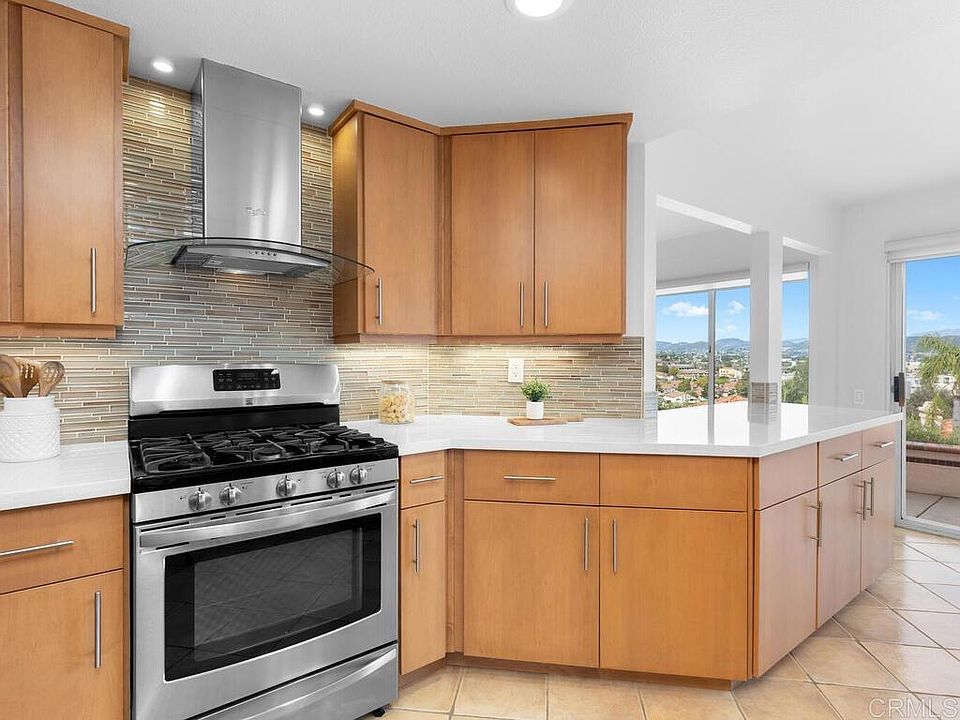 1st image of 1254 Rue Saint Martin