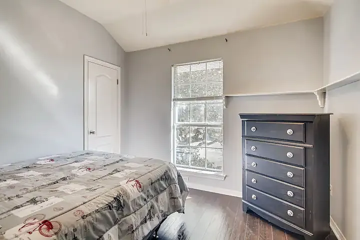 10026 Mirage Cv — Photo 15