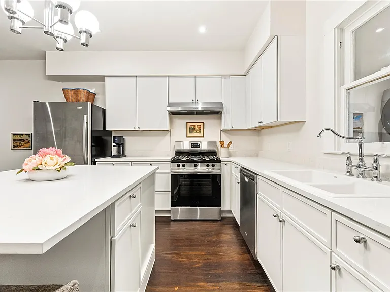 603 Crockett St — Photo 18