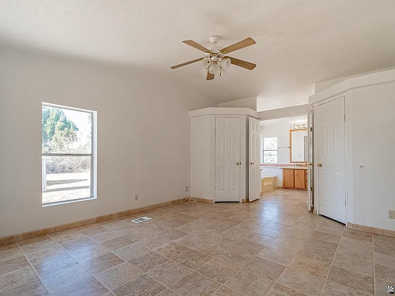 12546 S Cortez Ave — Photo 12