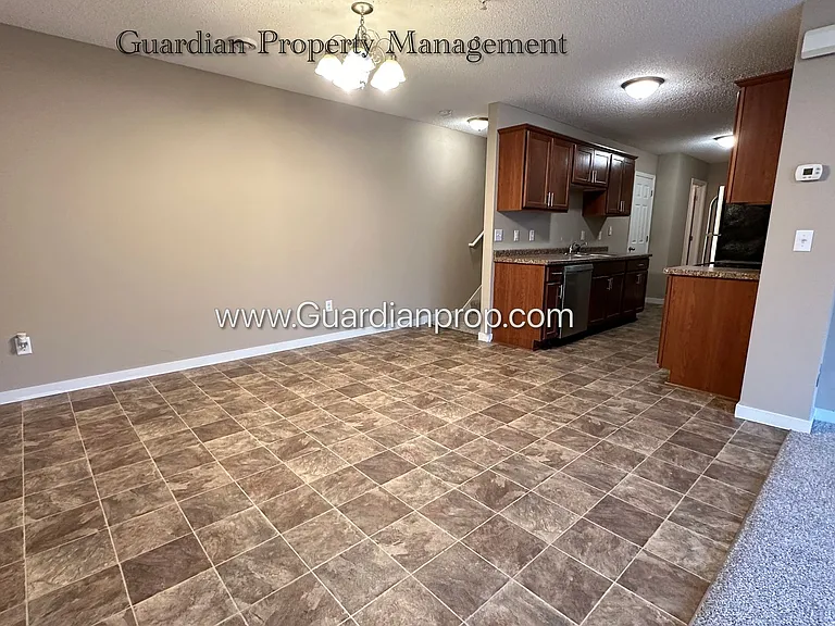 9927 Vera Cruz Ln N — Photo 7