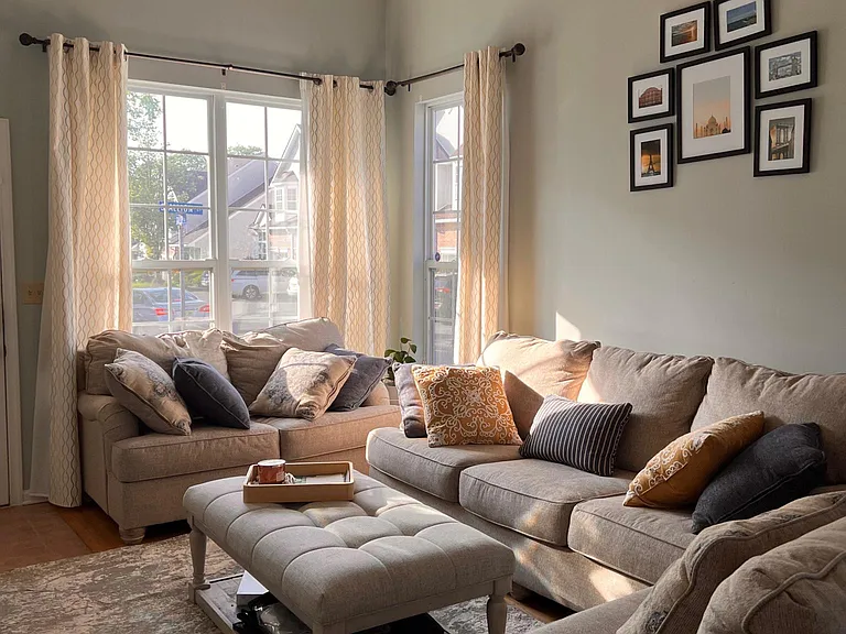 16 Stallion Ct — Photo 2