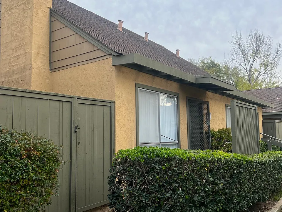10565 Caminito Glenellen