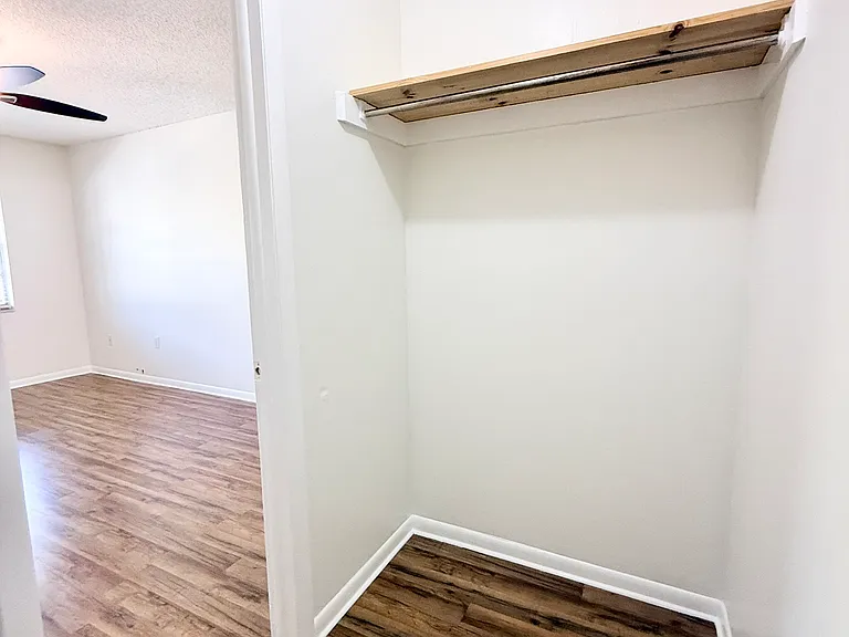2207 S Carolina Ave — Photo 18